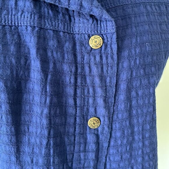 Ezzewear Wear Blue Relaxed Snap Button Down Shirt Textured Sleeveless Canada NWT - Picture 6 of 11
